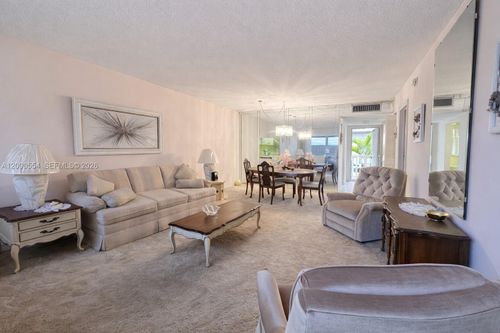 305-410 Se 2nd St, Hallandale Beach, FL, 33009-5661 | Card Image