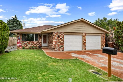 413 S 46th Ave, Yakima, WA, 98908-3233 | Card Image