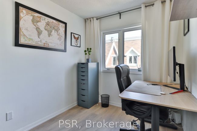 712 - 10 Laidlaw St, Condo with 3 bedrooms, 2 bathrooms and 1 parking in Toronto ON | Image 22