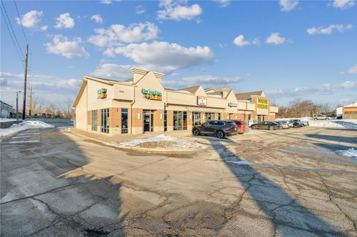 100-266 Blairs Ferry Road Ne, Cedar Rapids, IA, 52402 | Card Image