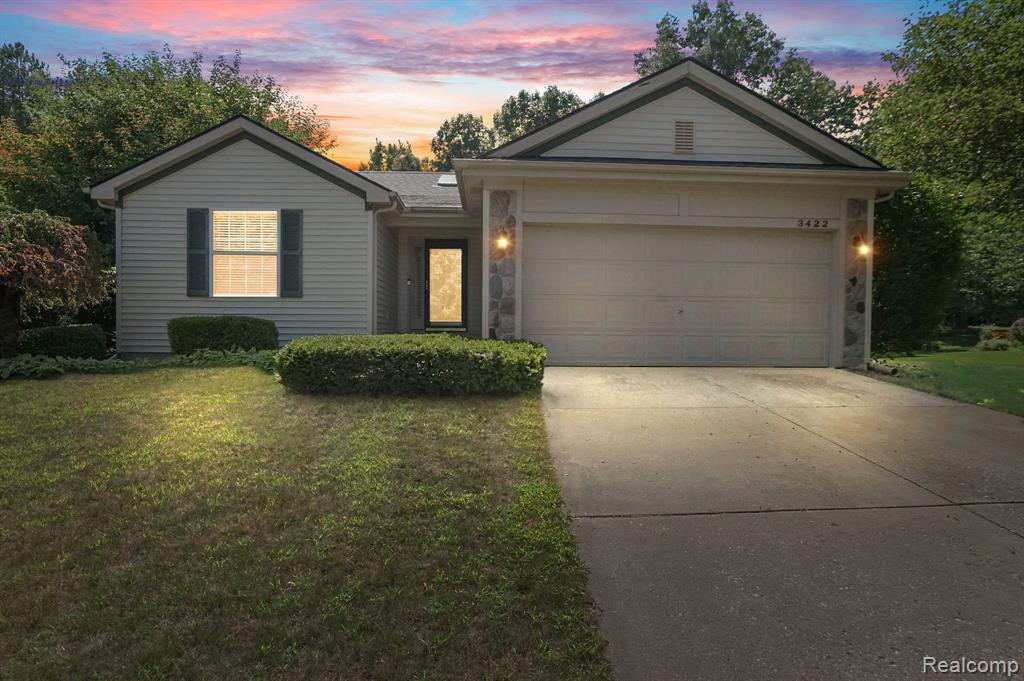 Herrington Dr, Holly, MI 48442 #1