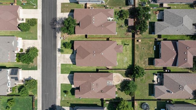 2216 Mccombs St, House other with 4 bedrooms, 3 bathrooms and 4 parking in Georgetown TX | Image 32