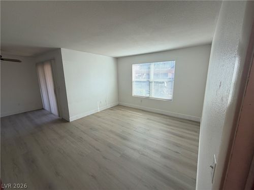 1002-1150 N Buffalo Dr, Las Vegas, NV, 89128-4133 | Card Image