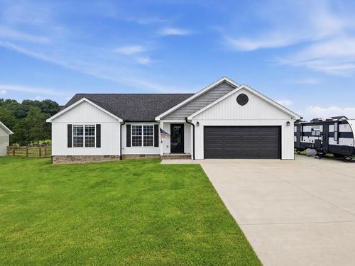 388 Pistole Rd, Sparta, TN, 38583-3220 | Card Image
