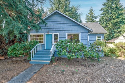 11027 Alton Ave Ne, Seattle, WA, 98125-5823 | Card Image