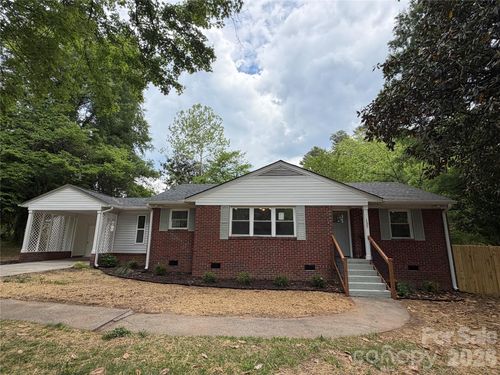 137 Birchwood Dr, Charlotte, NC, 28214-1201 | Card Image