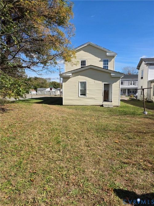 1200 Melville St, Petersburg, VA, 23803-5753 | Card Image