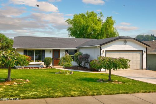 7505 W Lincoln Ave, Yakima, WA, 98908-1242 | Card Image