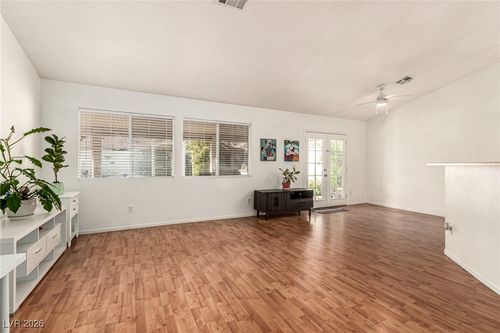 5931 Whalers Drift St, North Las Vegas, NV, 89031-1143 | Card Image