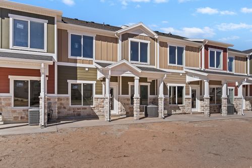 3122-3122 N 1675 E, Layton, UT, 84040-6670 | Card Image