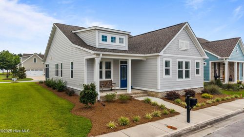 4073 Reunion Pointe Ln, New Bern, NC, 28562-8444 | Card Image