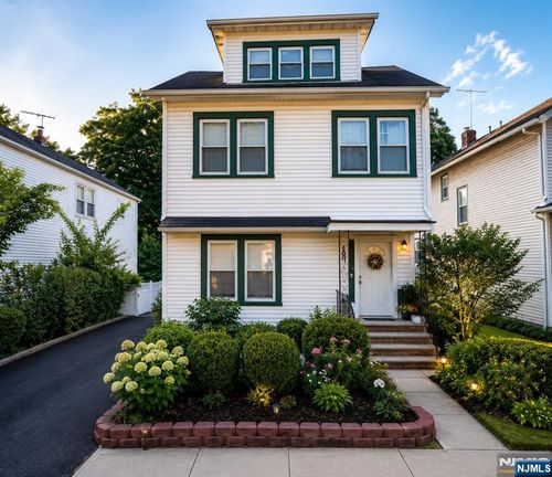 16 Rosedale Ave, Montclair, NJ, 07042-3491 | Card Image