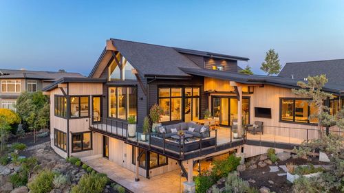 20324 Rock Canyon Rd, Bend, OR, 97703-8992 | Card Image