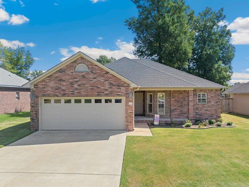 1490 Norbert Circle, Conway, AR, 72034 | Card Image