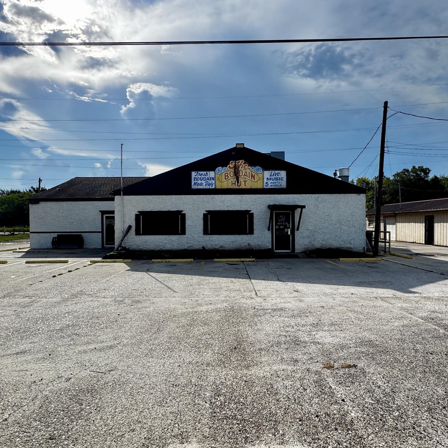 5714 Gulfway Dr, Port Arthur, TX 77642