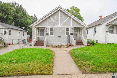 608 610 S Western Ave Avenue, Sioux Falls, SD, 57104 | Card Image