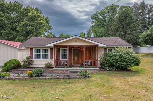 125 Parsonage Rd, Elizabethton, TN, 37643-7405 | Card Image
