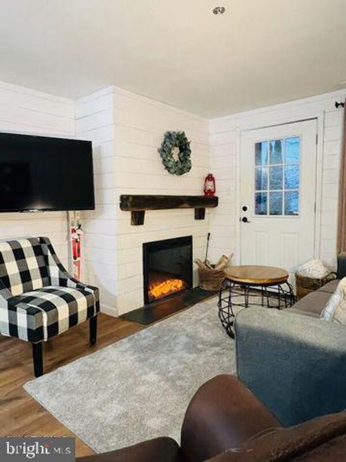 1118-139 E Valley Point Ln, Claysburg, PA, 16625 | Card Image