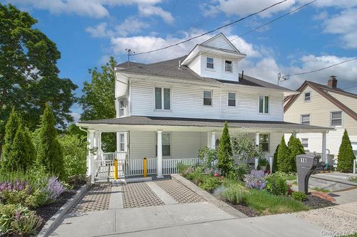 16 Park Ave, White Plains, NY, 10603-3530 | Card Image