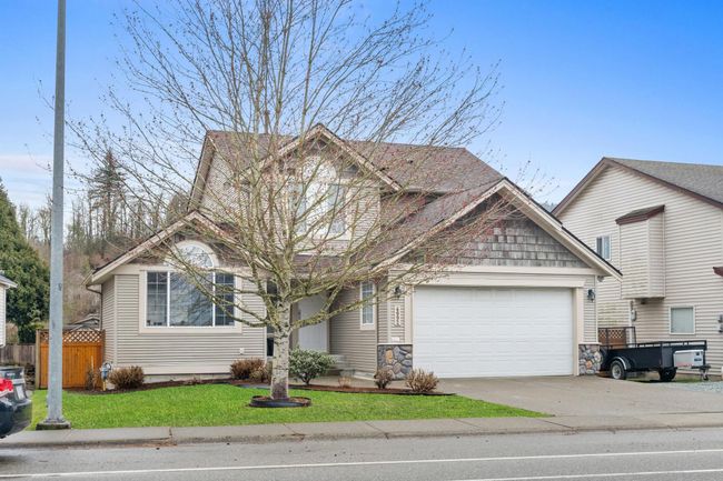 4092 Old Clayburn Road, House other with 5 bedrooms, 3 bathrooms and 5 parking in Abbotsford BC | Image 2