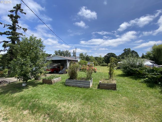 35001 Seavey Loop Rd, House other with 2 bedrooms, 1 bathrooms and null parking in Eugene OR | Image 16