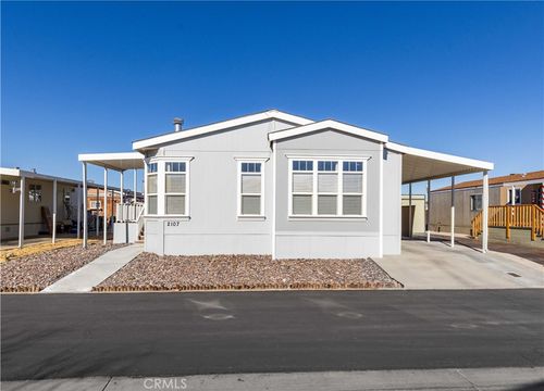 2107 Colleen Dr, Rosamond, CA, 93560-6139 | Card Image