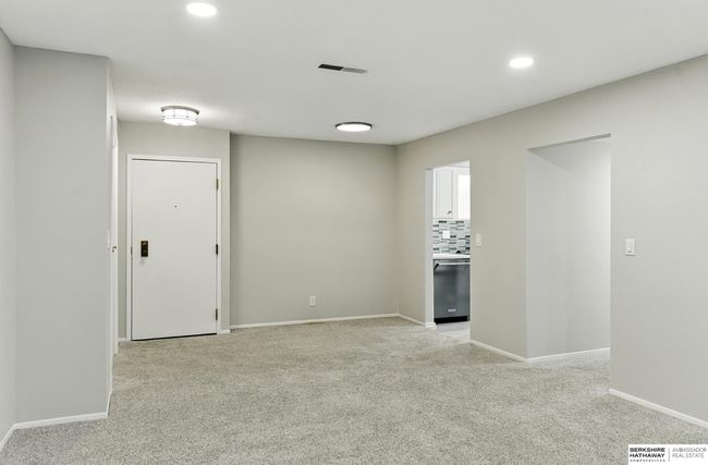 APT-124C - 12727 W Dodge Rd, Condo with 2 bedrooms, 2 bathrooms and 1 parking in Omaha NE | Image 4