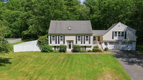 16 Fairview Farm Rd, Haverhill, MA, 01832-1072 | Card Image