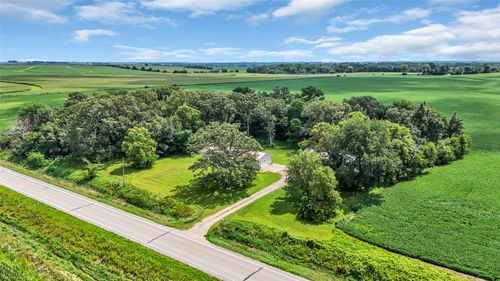 9826 Brandon Rd, La Porte City, IA, 50651-2066 | Card Image