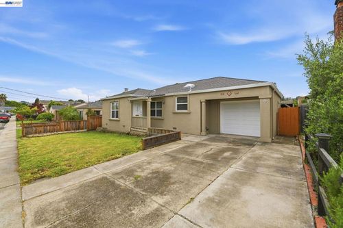 2329 Vestal Ave, Castro Valley, CA, 94546-6356 | Card Image