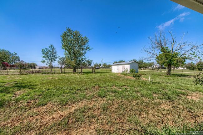 660 Ranch Road 1, House other with 3 bedrooms, 1 bathrooms and null parking in Stonewall TX | Image 24