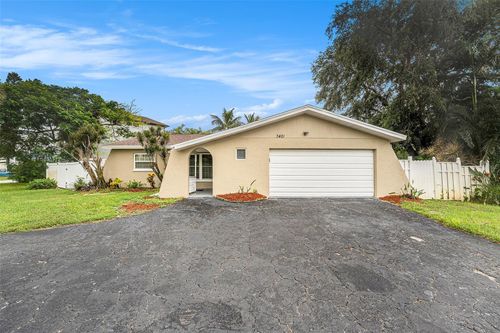 3401 Coquina Key Dr Se, ST PETERSBURG, FL, 33705-4113 | Card Image