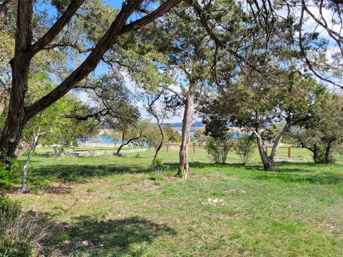 19910 Siesta Shores Dr, Spicewood, TX, 78669-6535 | Card Image