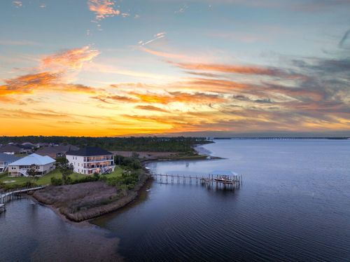 389 Confidence Way, Southport, FL, 32409-1762 | Card Image