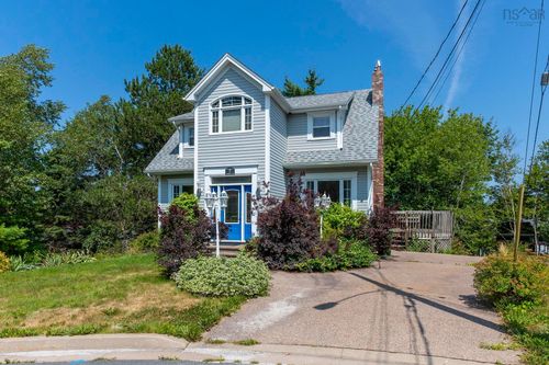 7 Orquel Court, Woodlawn, NS, B2M4Z3 | Card Image