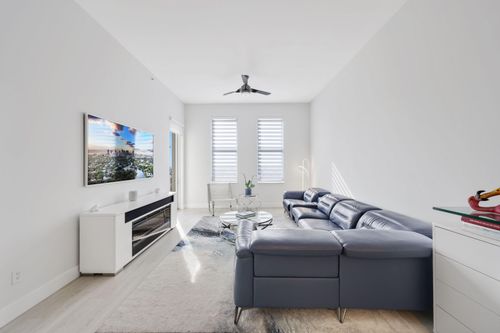 apt-2412-511 Se 5th Ave, Fort Lauderdale, FL, 33301-2982 | Card Image