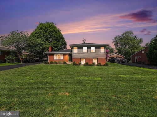 8904 Early Street, MANASSAS, VA, 20110 | Card Image