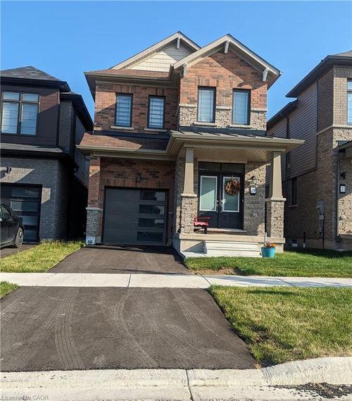 29 Gunn Ave, Brantford, ON, N3T0V3 | Card Image