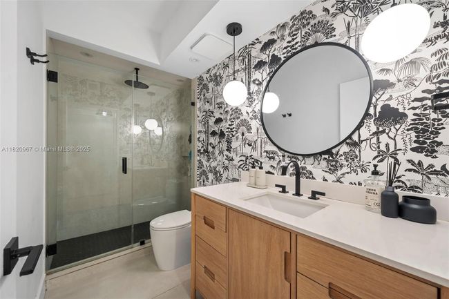 APT-237 - 141 Crandon Blvd, Condo with 3 bedrooms, 2 bathrooms and null parking in Key Biscayne FL | Image 12