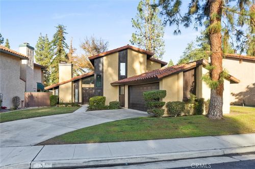4157 Pinewood Lake Dr, Bakersfield, CA, 93309-9315 | Card Image