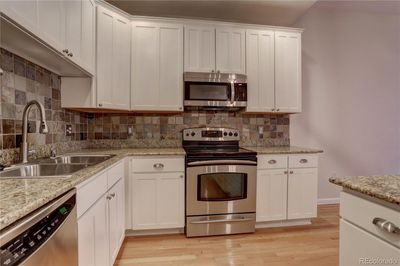 Granite Counter Tops and Tile Backsplash | Image 3