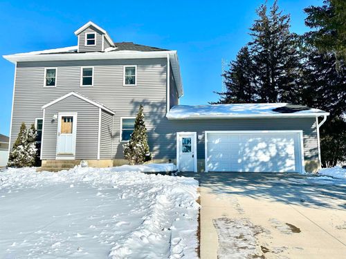 421 E Main St, Ossian, IA, 52161-8100 | Card Image