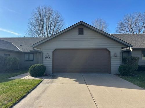 1357 Jackson Dr, Hastings, MN, 55033-1095 | Card Image