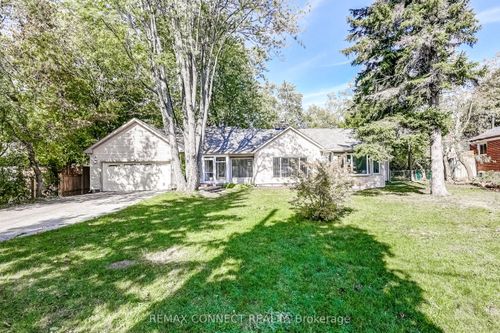 70 Dunstall Cres, Scarborough, ON, M1E3M4 | Card Image