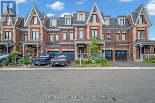 41 Mcconaghy Court, Vaughan (Maple), ON, L6A5C1 | Card Image