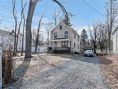 57 Clinton Ave, Monticello, NY, 12701-2105 | Card Image