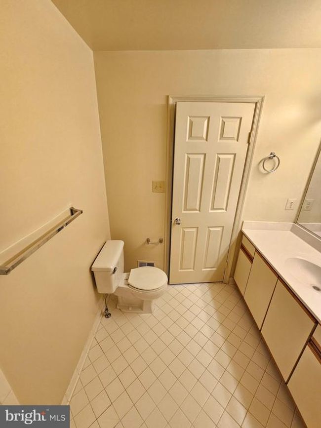 19165 Highstream Dr, Townhouse with 3 bedrooms, 4 bathrooms and null parking in GERMANTOWN MD | Image 18