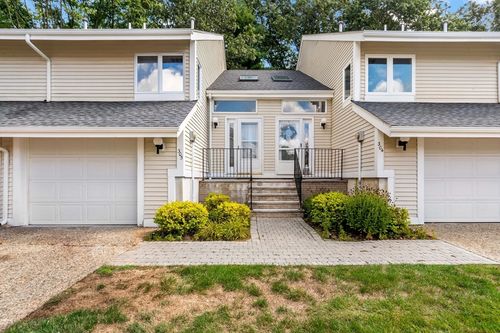 305-305 Centre Ln, Walpole, MA, 02081-3427 | Card Image