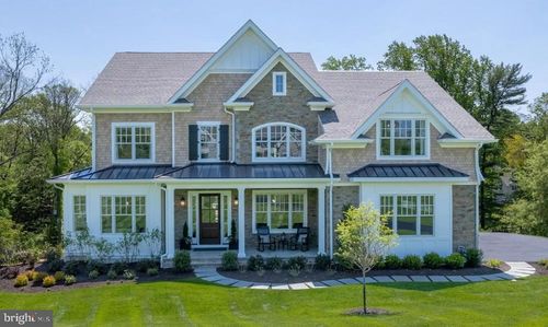 39 Old Covered Bridge Rd, Newtown Square, PA, 19073-1211 | Card Image