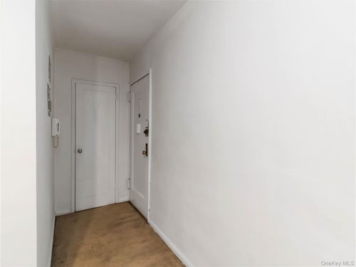 apt-305-90-10 32nd Ave, East Elmhurst, NY, 11369-2206 | Card Image